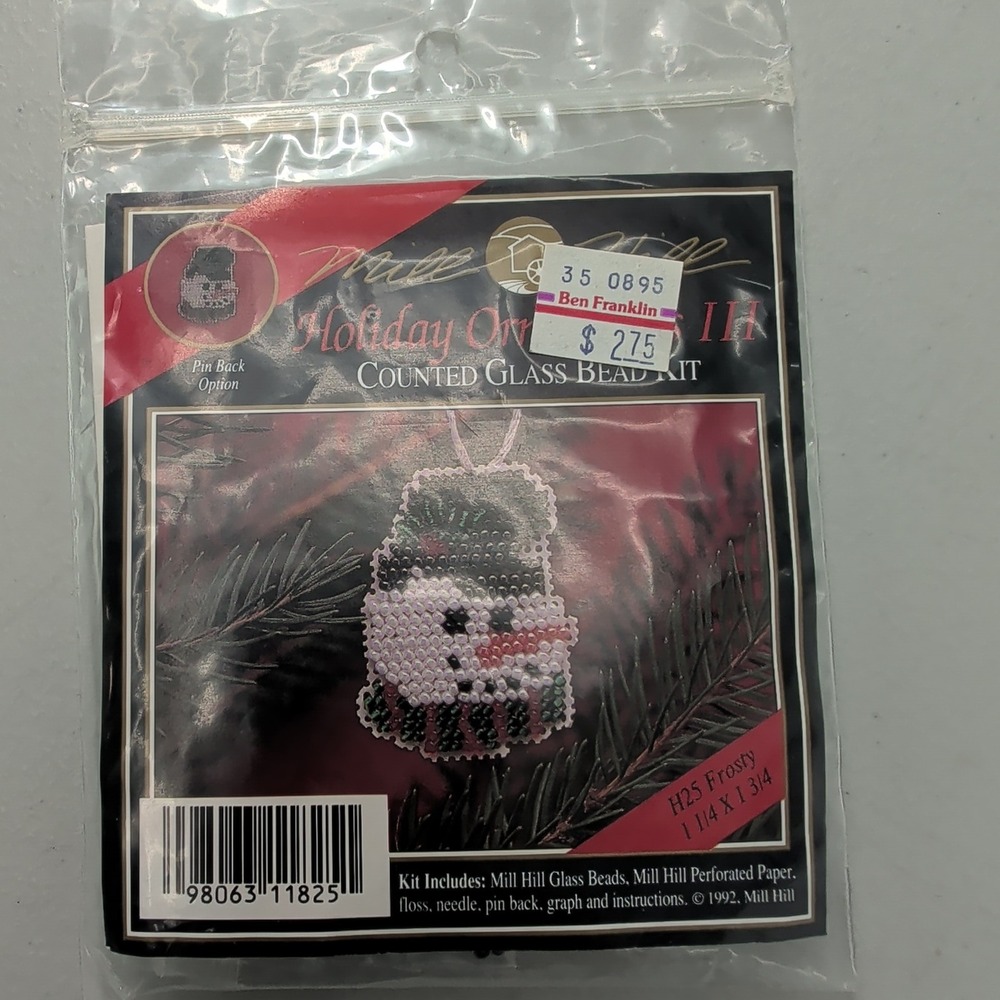 Mill Hill Holiday Ornaments III Frosty Counted Glass Bead Kit H25 Vintage 1992